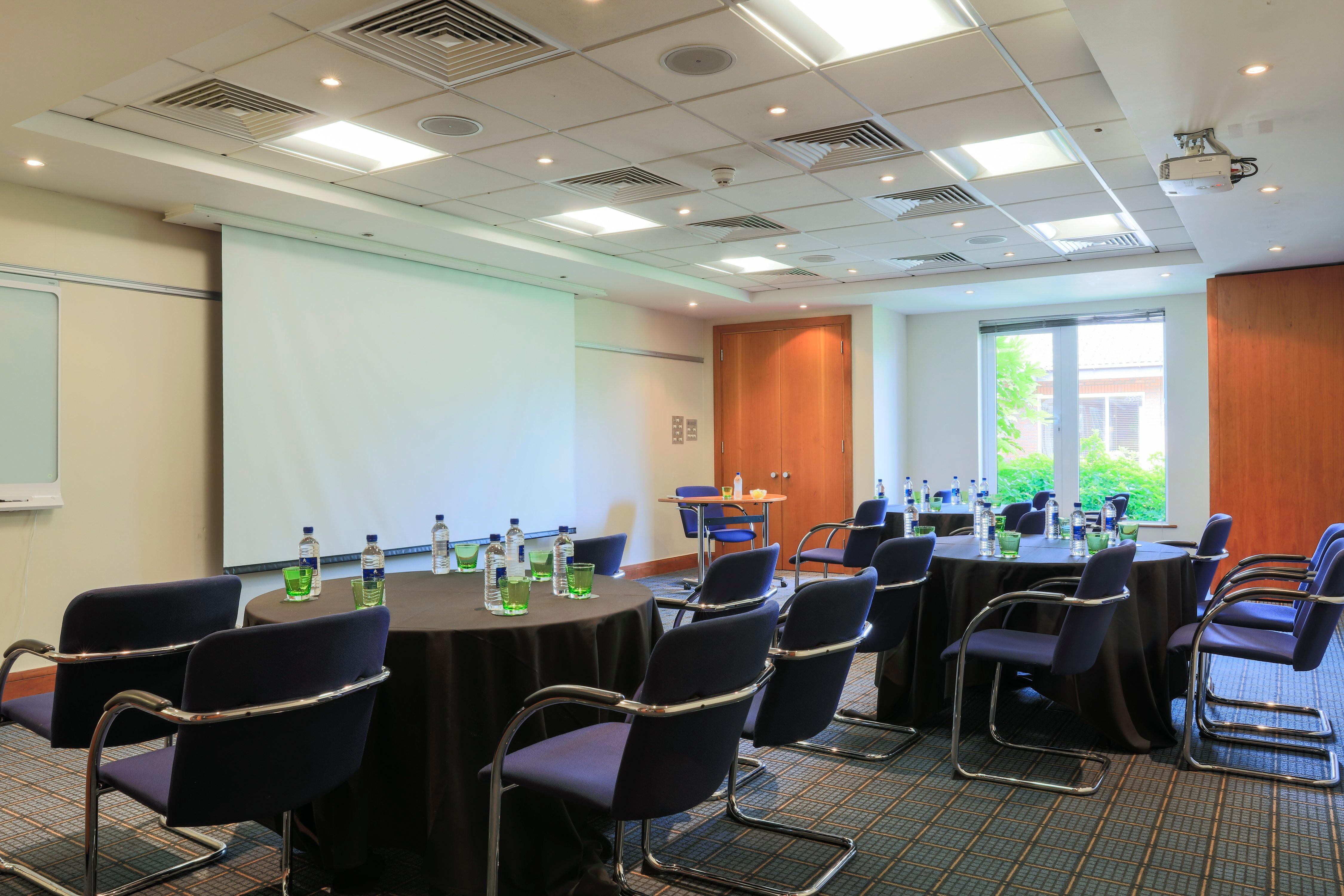 Holiday Inn Guildford By Ihg Exteriér fotografie